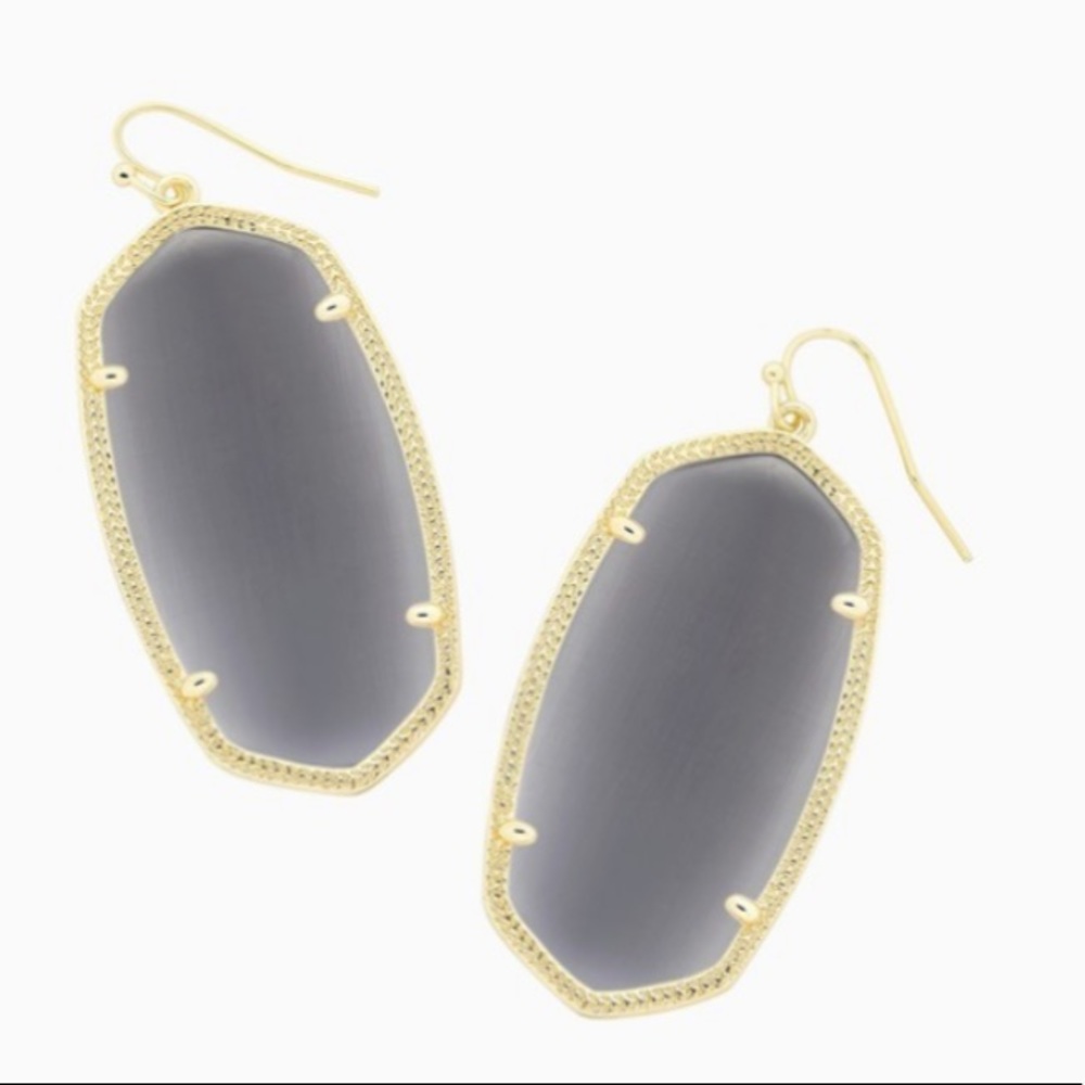 Kendra Scott Danielle earrings. Slate cats eye stones set in gold frames